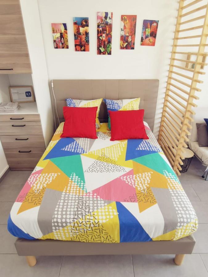 Suite Athena - Melun Gare Rer - Studio Avec Balcon Et Parking מראה חיצוני תמונה